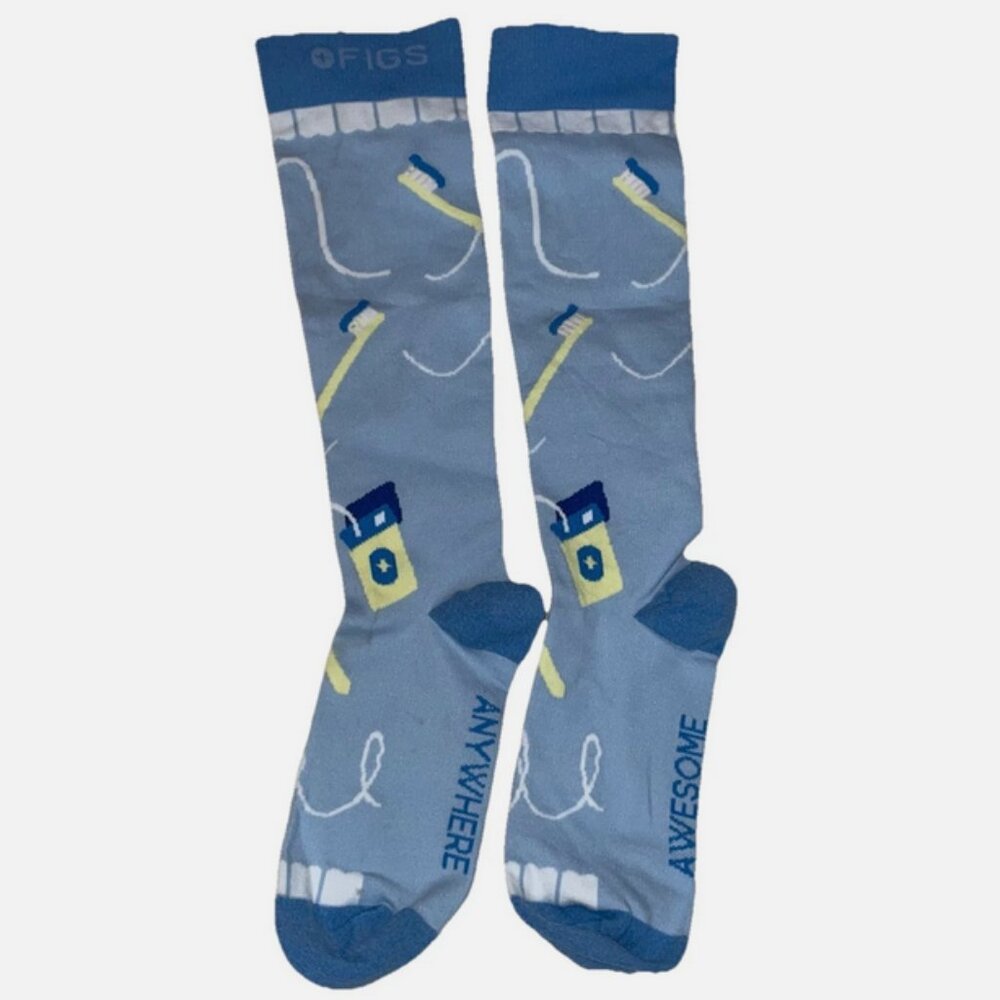 FIGS Compression Socks Small Women NEW Awesome Anywhere Dental Brush/ Floss Blue